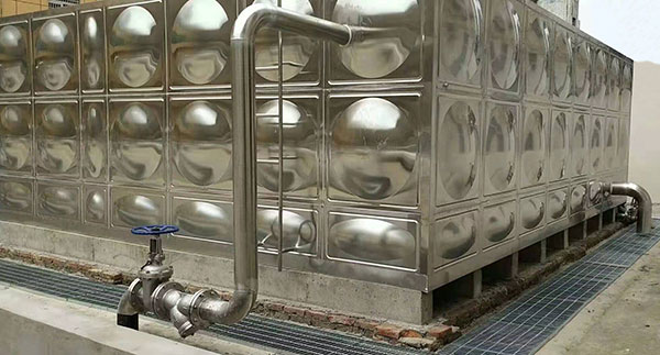 聚氨酯保温生活水箱